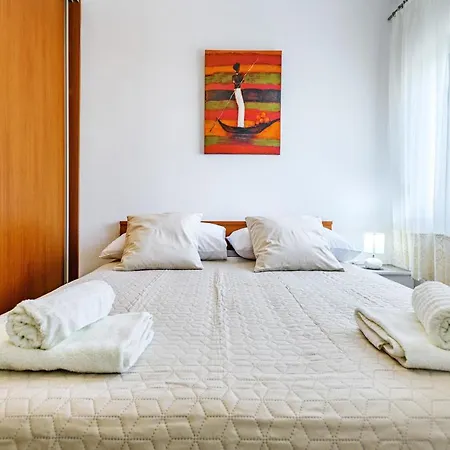 Apartment Comfort Holiday - With Parking And Balcony *