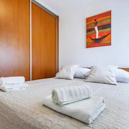 Apartment Comfort Holiday - With Parking And Balcony