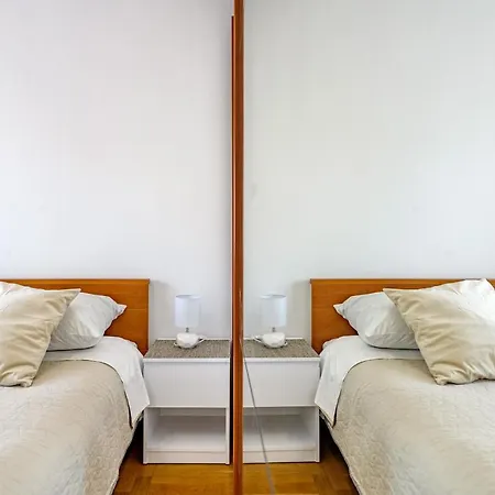 Apartment Comfort Holiday - With Parking And Balcony Zadar