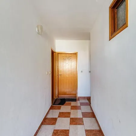 Comfort Holiday - With Parking And Balcony *