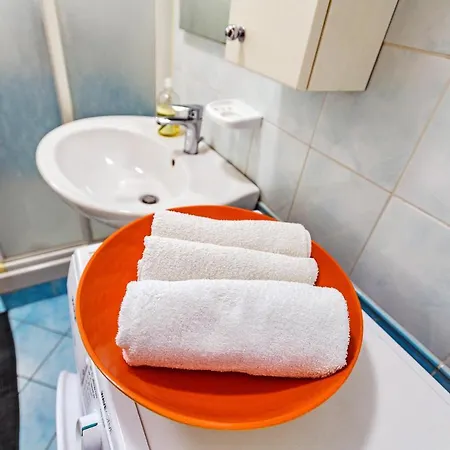 Apartment Comfort Holiday - With Parking And Balcony